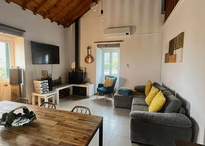 בקתה Sunrise House